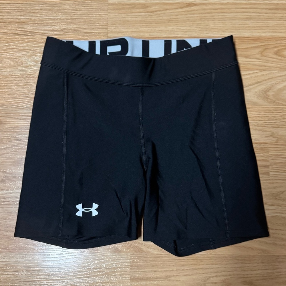 Under Armour Women's Black Compression Athletic Shorts- Size M